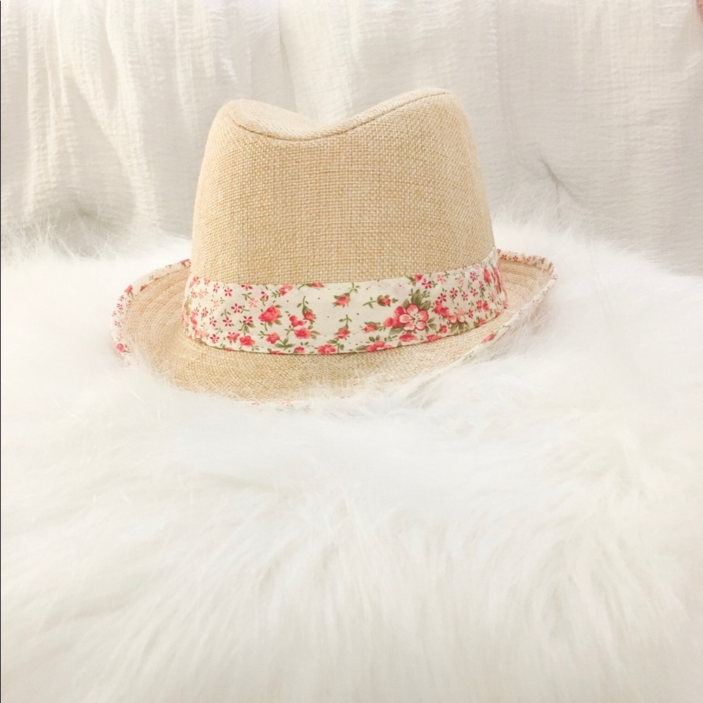 Floral straw hat for girls